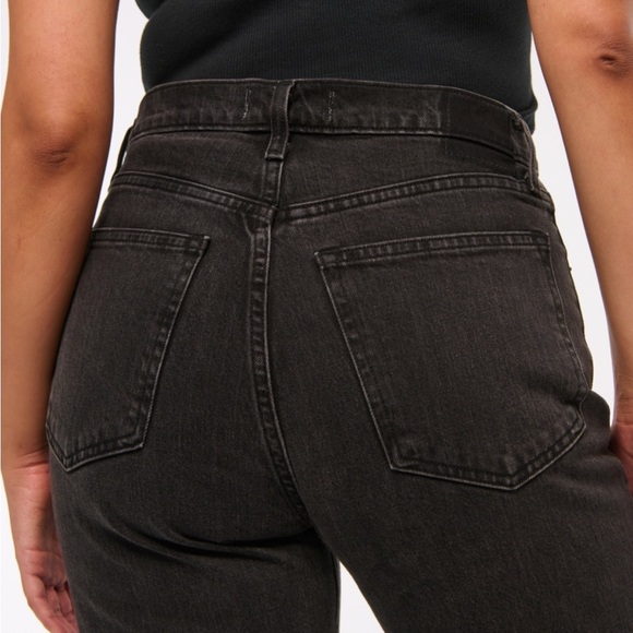 Abercrombie & Fitch, High Rise 90s Relaxed Jean - size 30 (10) extra long - Picture 5 of 14